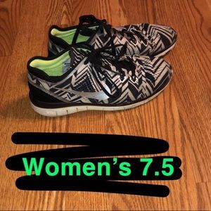 Nike tennis shoes